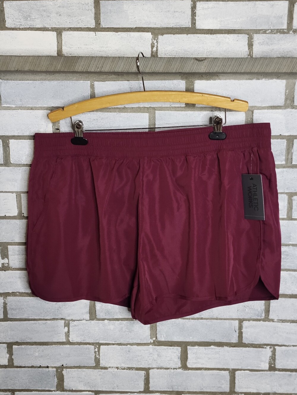 • NWT Athletic Works Women's Pull-On Core Running Short Size XXXL Plum Candy